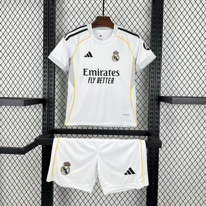 Ensemble Short Real Madrid domicile 2025-2026