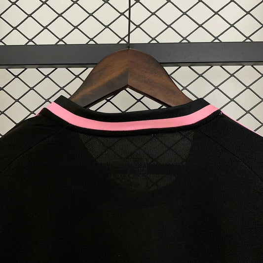 Real Madrid spéciale 2025-2026 Rose