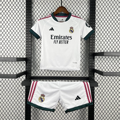 Ensemble short Real Madrid domicile 2026-2027