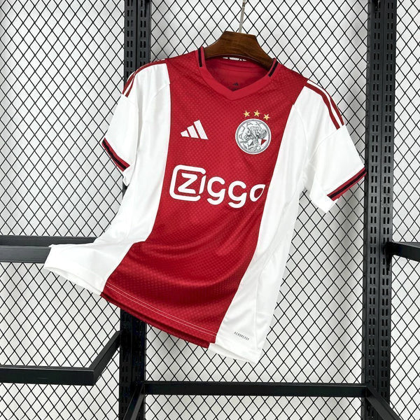 Ajax domicile 2025-2026