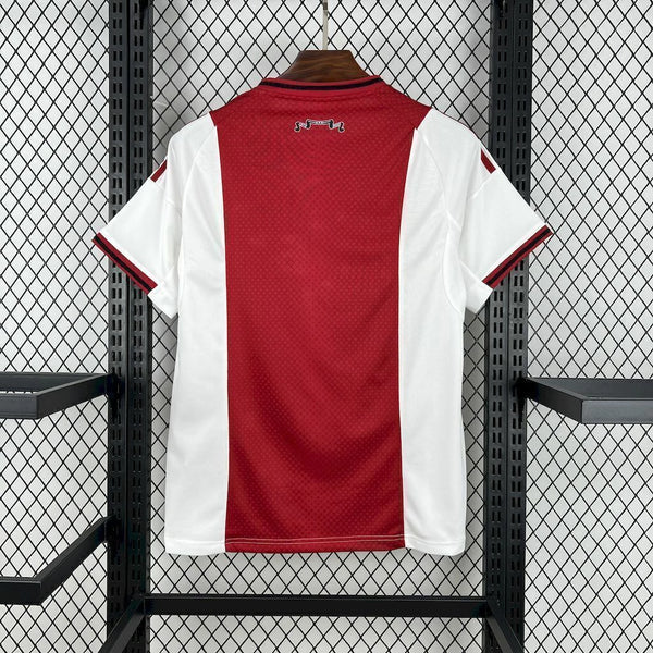 Ajax domicile 2025-2026