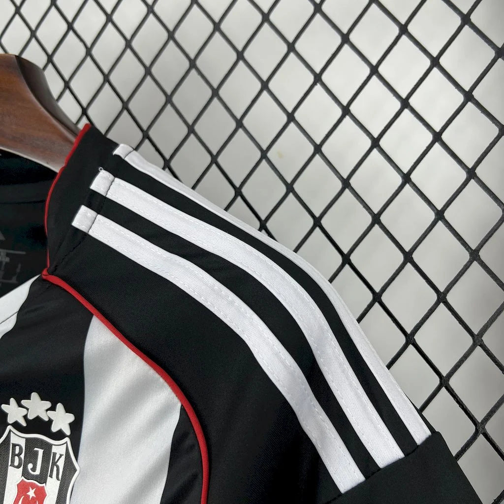 Besiktas extérieur 2025-2026