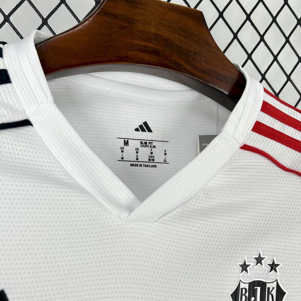 Besiktas domicile 2025-2026