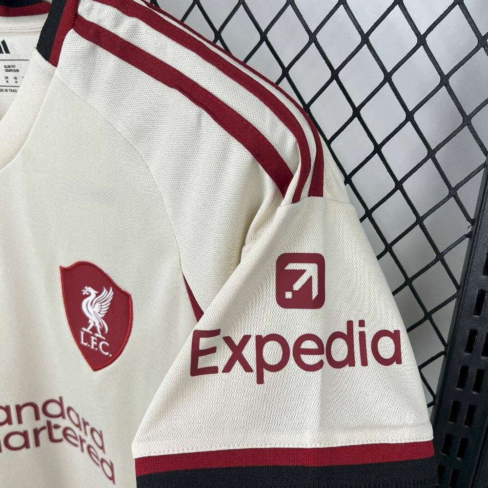 Liverpool extérieur 2025-2026