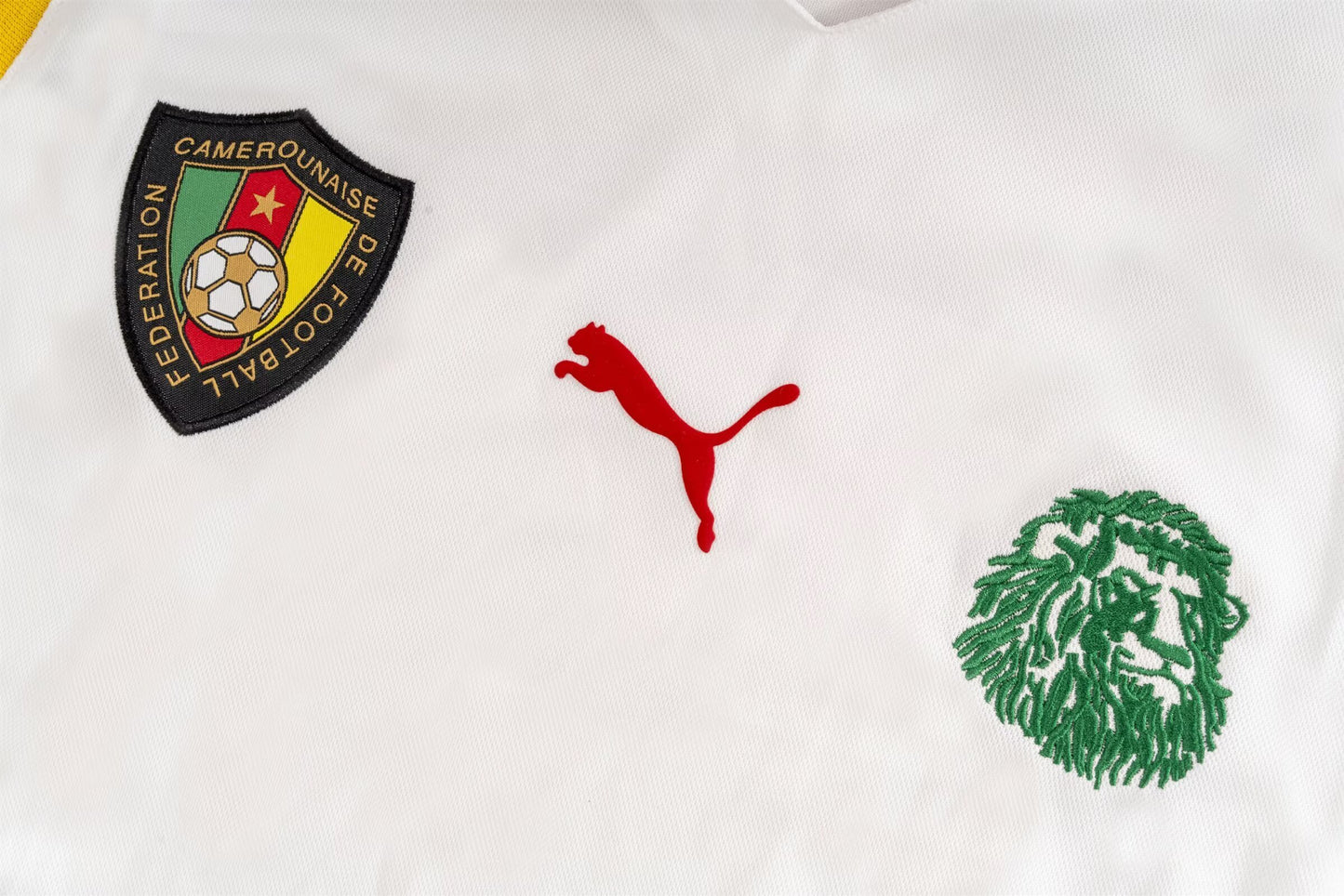Retro Cameroun extérieur 2002