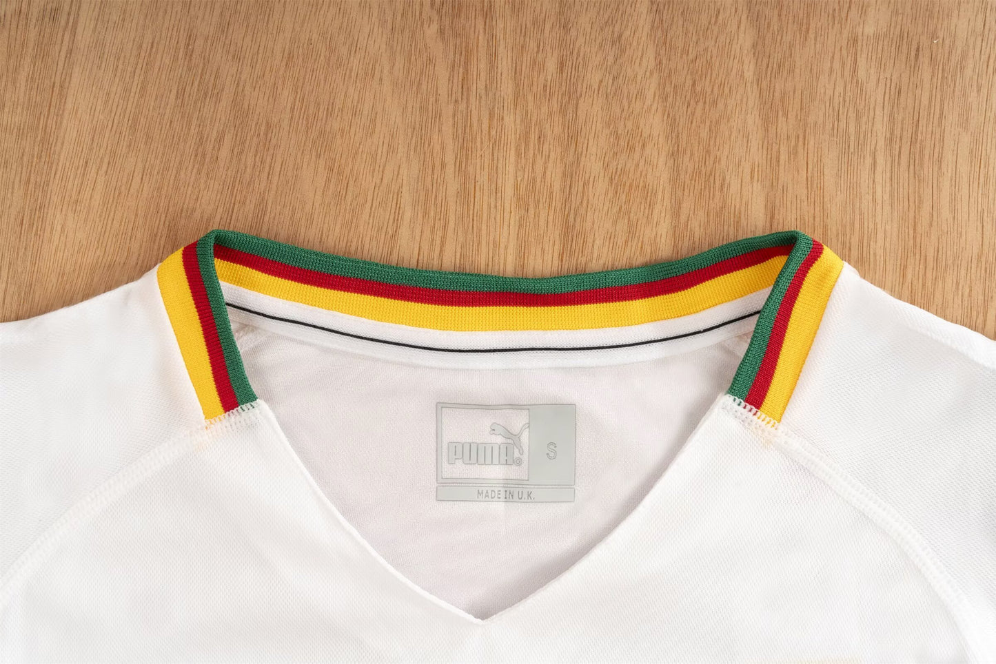 Retro Cameroun extérieur 2002