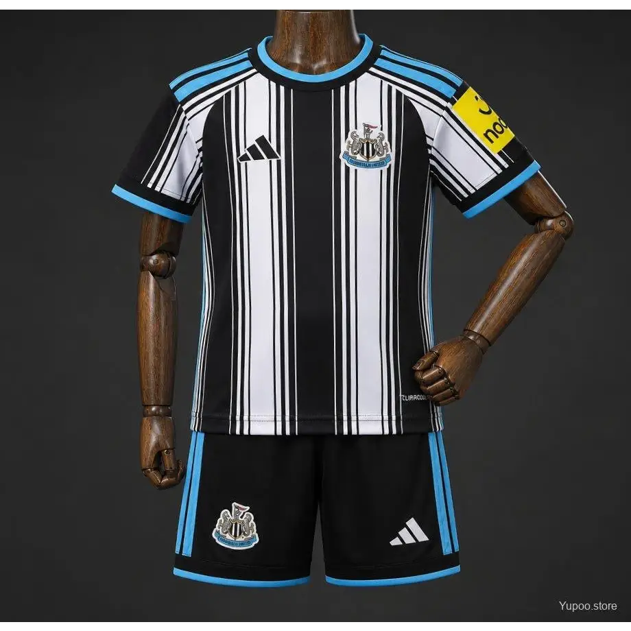 Ensemble short Newcastle domicile 2026-2027